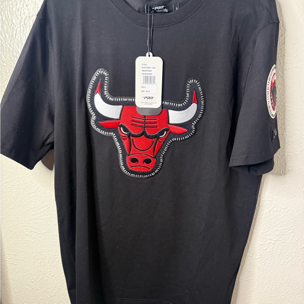 Men's Black and Red Graphic Tee